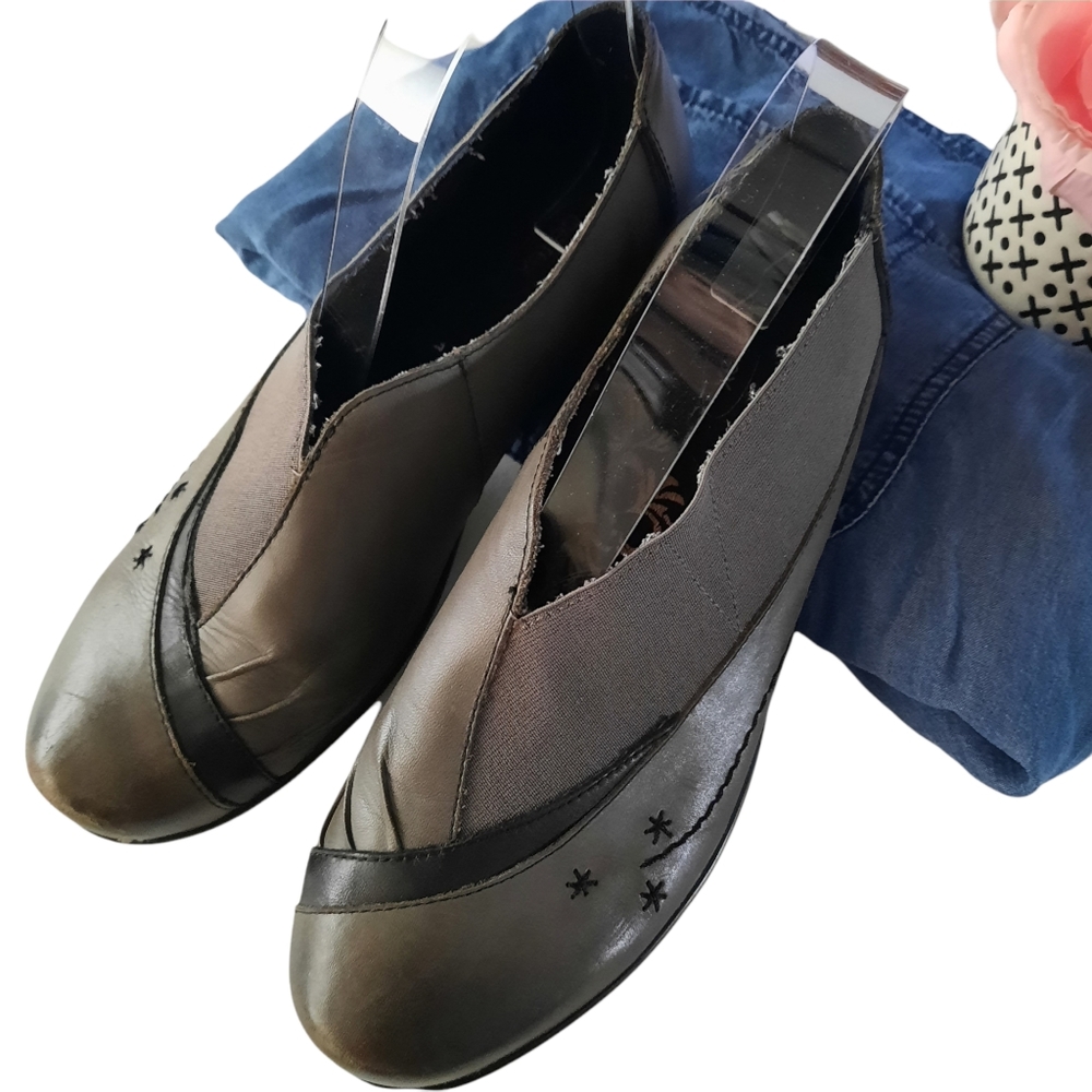 $ Gray Leather Clogs